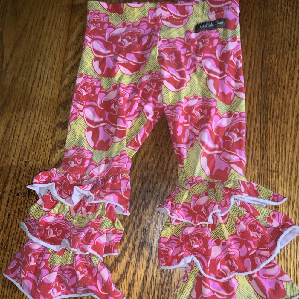 Yellow and rose bennies